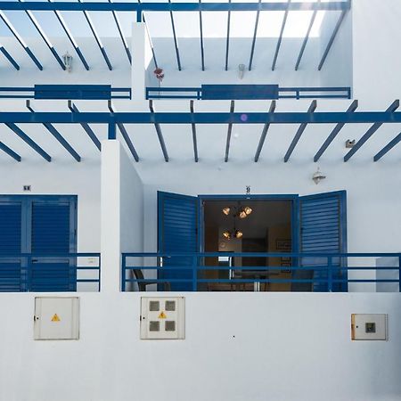 Modern Beach House In Фамара Екстериор снимка