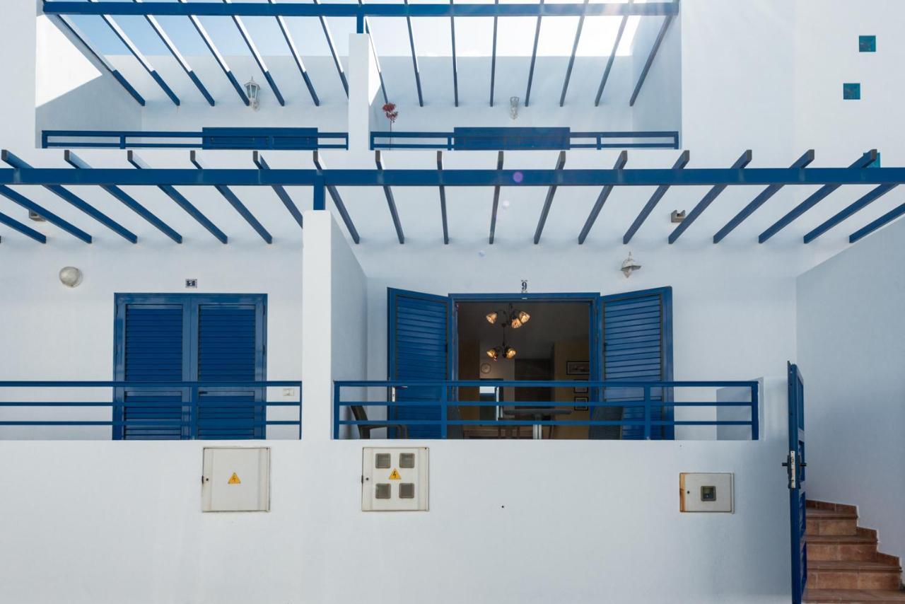 Modern Beach House In Фамара Екстериор снимка